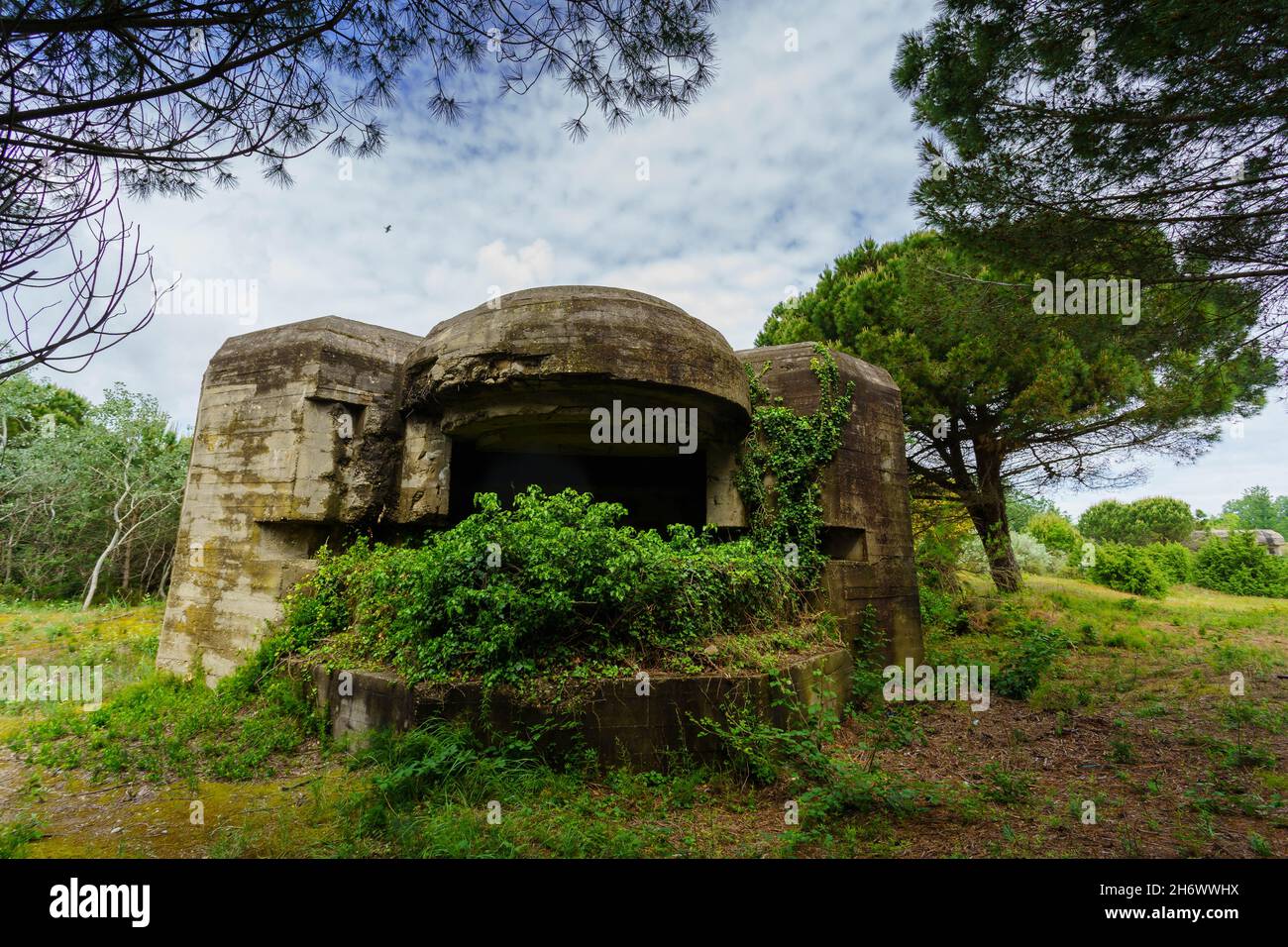 Postes défensifs construits pendant la Seconde Guerre mondiale sur l'île de Pellestrina dans la localité de CA Romana Banque D'Images
