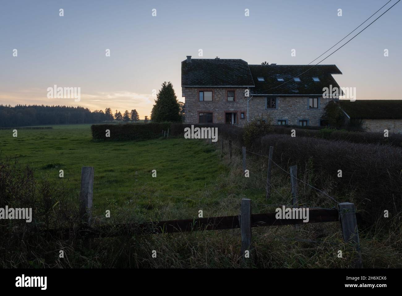 Malmedy, Belgique - 28 octobre 2021 : prisonniers de guerre commémoratifs à Baugnez, consacrés au massacre de Malmedy.Province de Liège.Mise au point sélective Banque D'Images