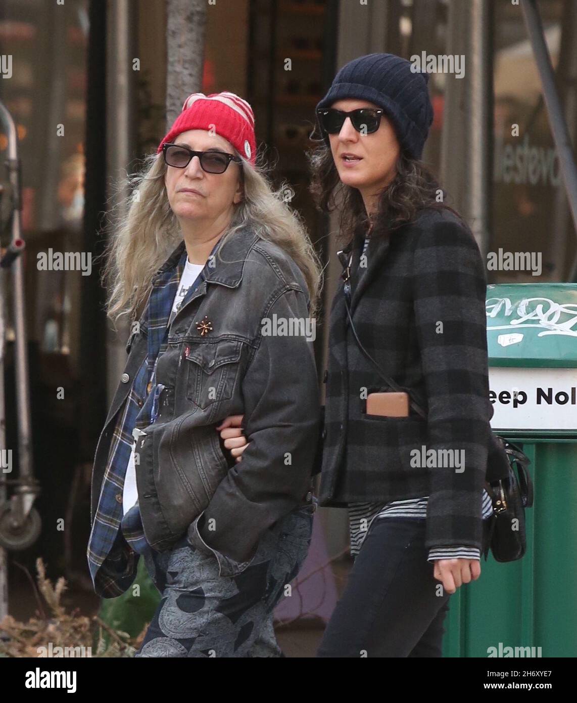 patti-smith-and-jesse-smith-banque-de-photographies-et-d-images-haute