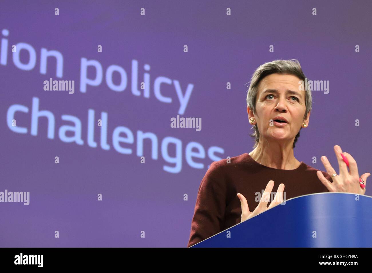 Bruxelles, Belgique.18 novembre 2021.Vice-président de la Commission européenne en charge de l'Europe digne de l'ère numérique, MARGRETHE VESTAGER tient une conférence de presse sur les politiques européennes de concurrence à la Commission européenne.(Credit image: © Valeria Mongelli/ZUMA Press Wire) Banque D'Images