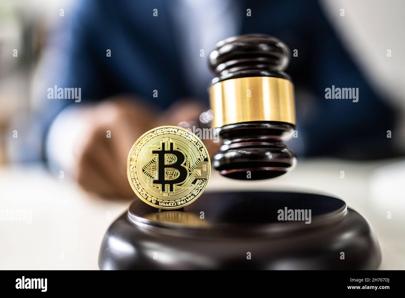 Bitcoin Crypto réglementation et loi.Internet Finance avocat Photo Stock -  Alamy