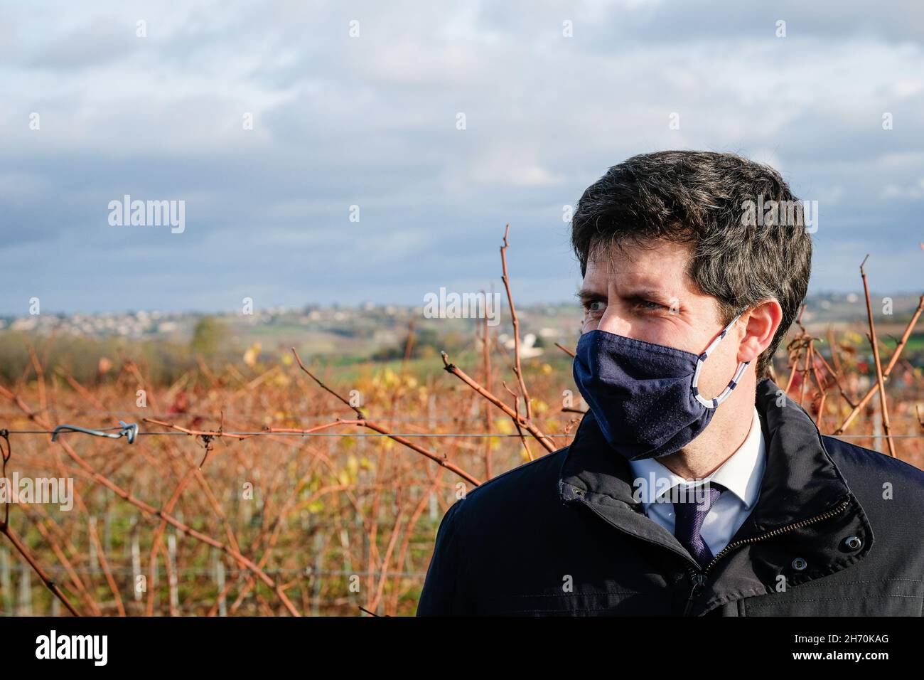 Pouilly-le-Monial (France), 18 novembre 2021.Julien Denormandie, ministre de l'Agriculture, était en visite dans la région du Beaujolais à l'occasion du l Banque D'Images