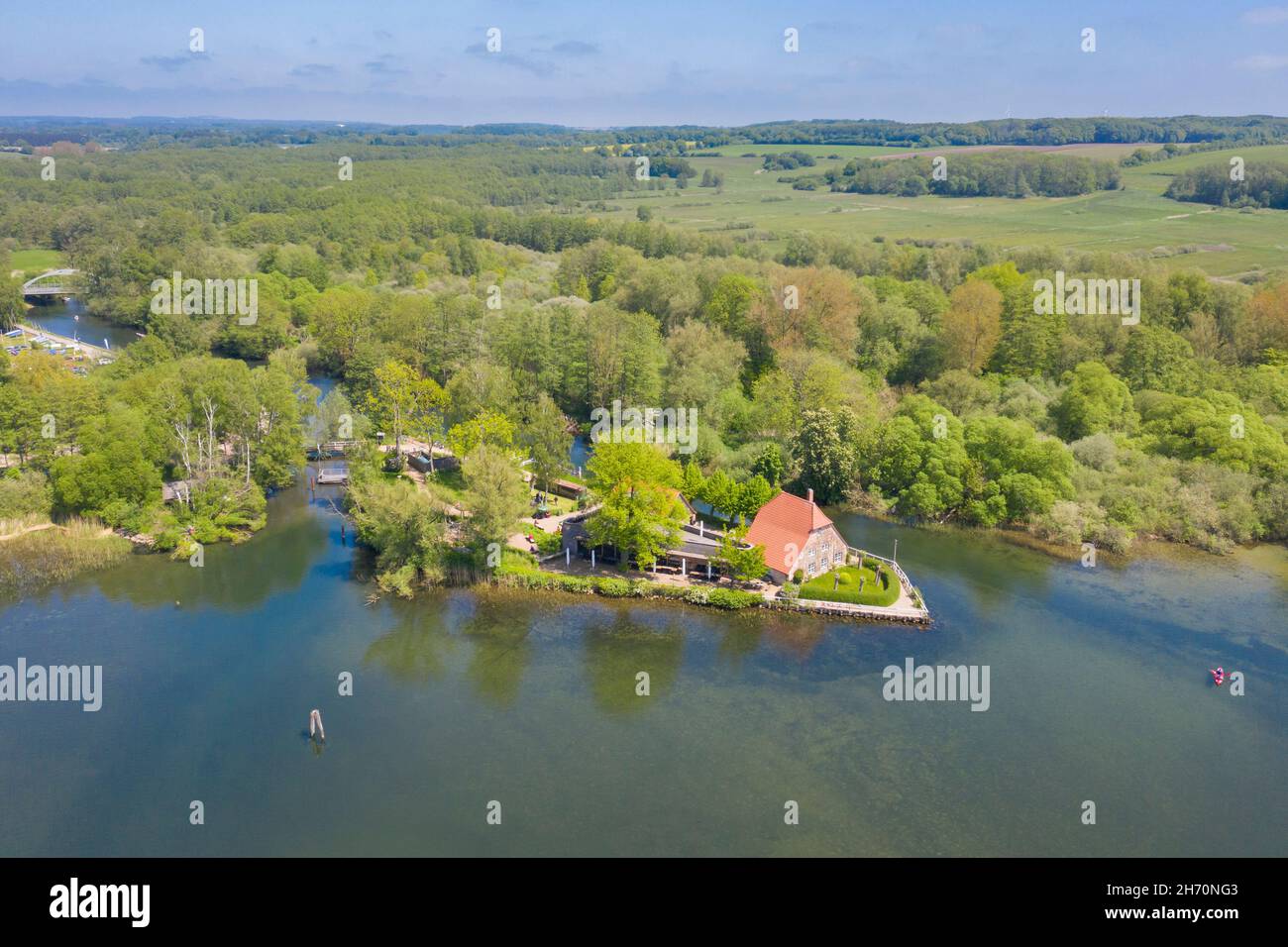Faehrhaus Rothenhusen, un restaurant sur le lac Ratzeburg, duché de Lauenburg, Schleswig-Holstein, Allemagne Banque D'Images