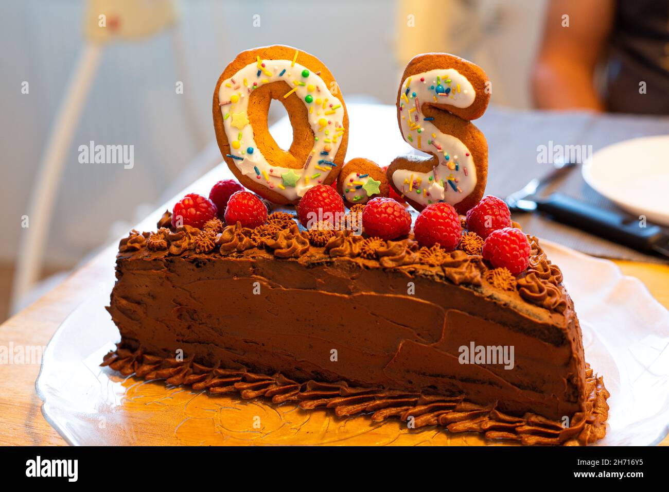 Gâteau d'anniversaire 0,5 ans.6 mois anniversaire bébé.Fête d'anniversaire  de bébé Photo Stock - Alamy