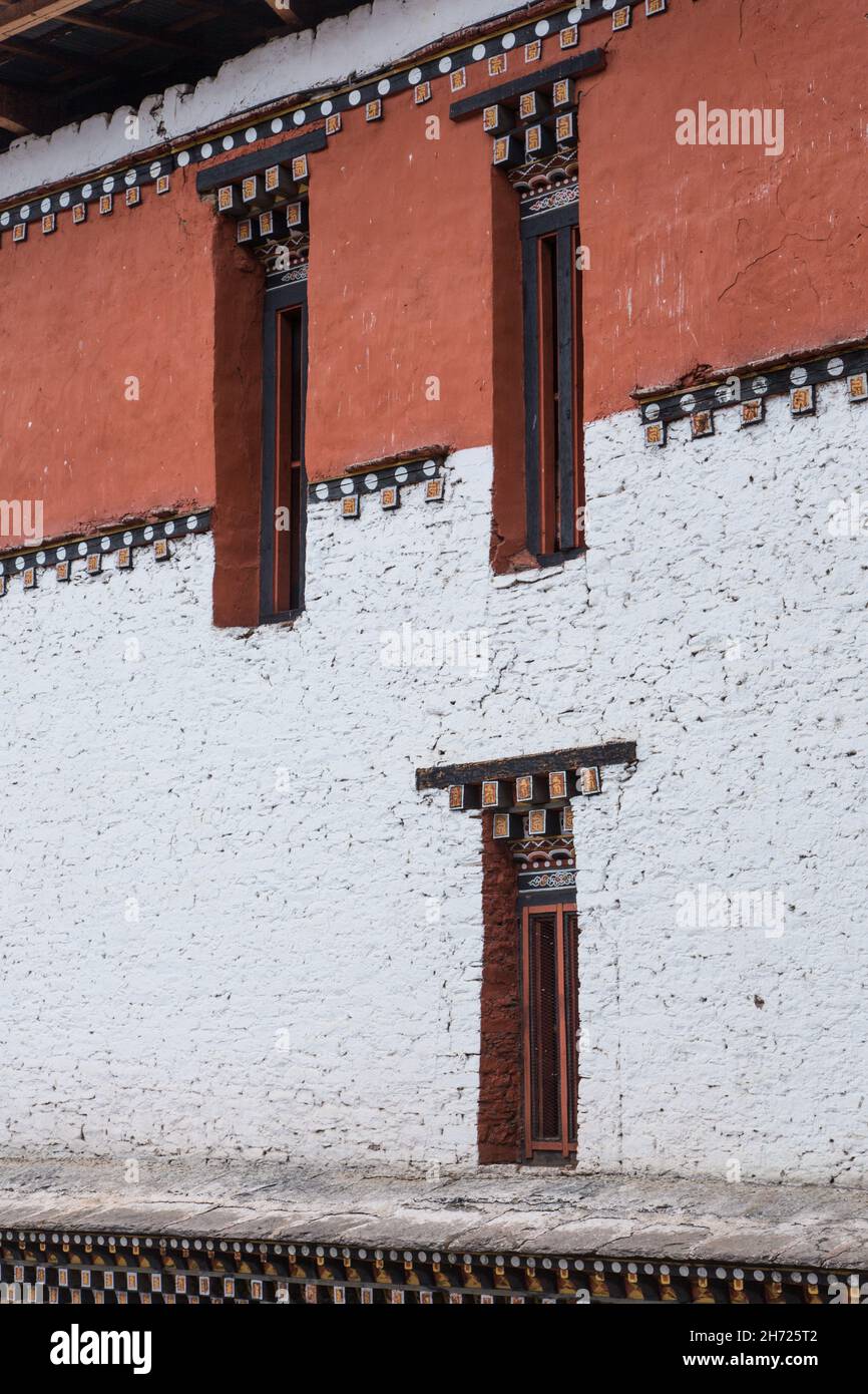 Détail d'un bâtiment à l'intérieur du complexe Thimphu Dzong à Thimphu, Bhoutan. Banque D'Images