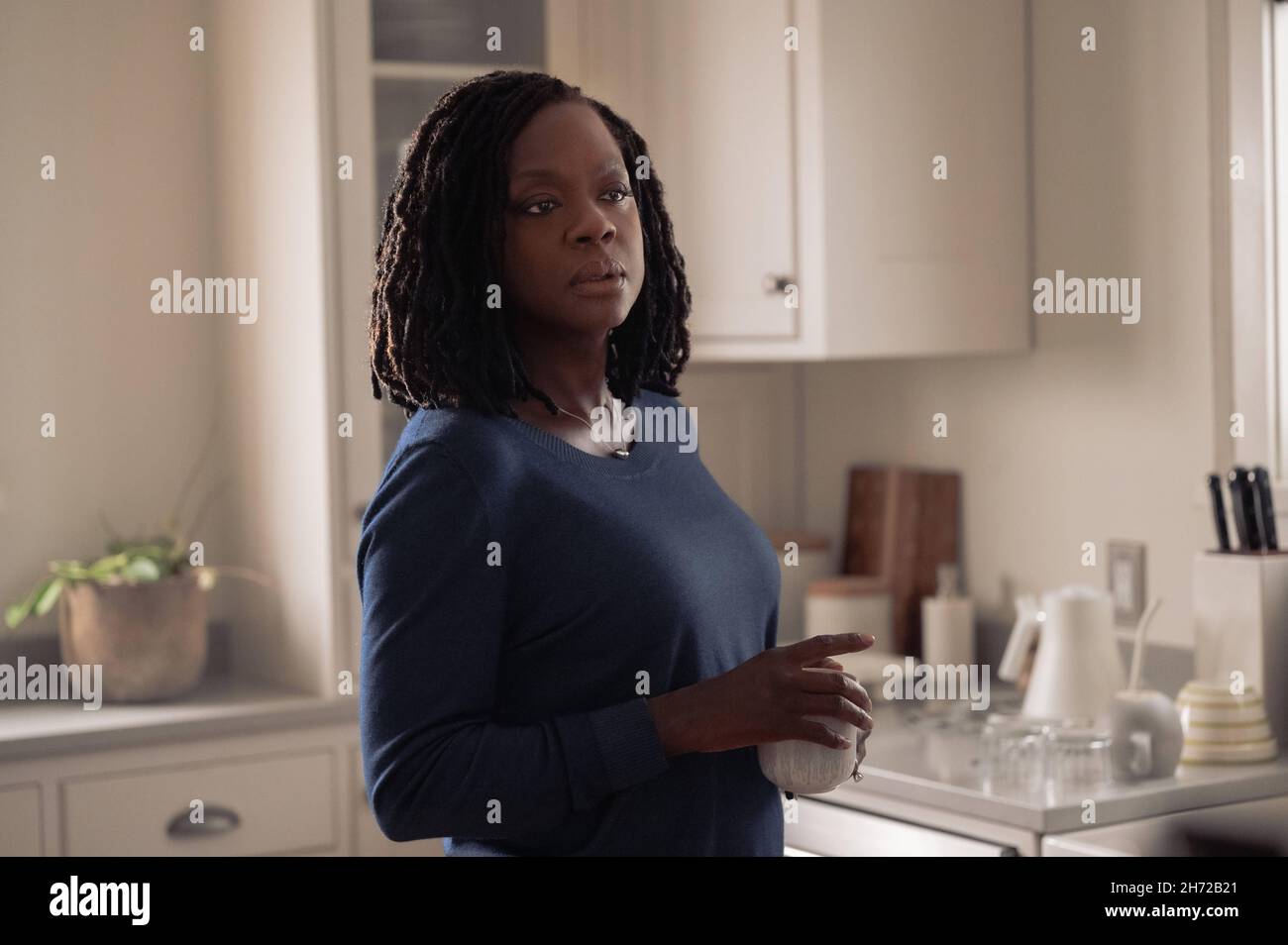 DATE DE SORTIE: Décembre 10, 2021 TITRE: The impardonnable STUDIO: Netflix DIRECTEUR: Nora Fingscheidt COMPLOT: Une femme est libérée de prison après avoir purgé une peine pour un crime violent et réintègre une société qui refuse de pardonner son passé.AVEC: ALTO DAVIS.(Image de crédit : © Netflix/Entertainment Pictures) Banque D'Images