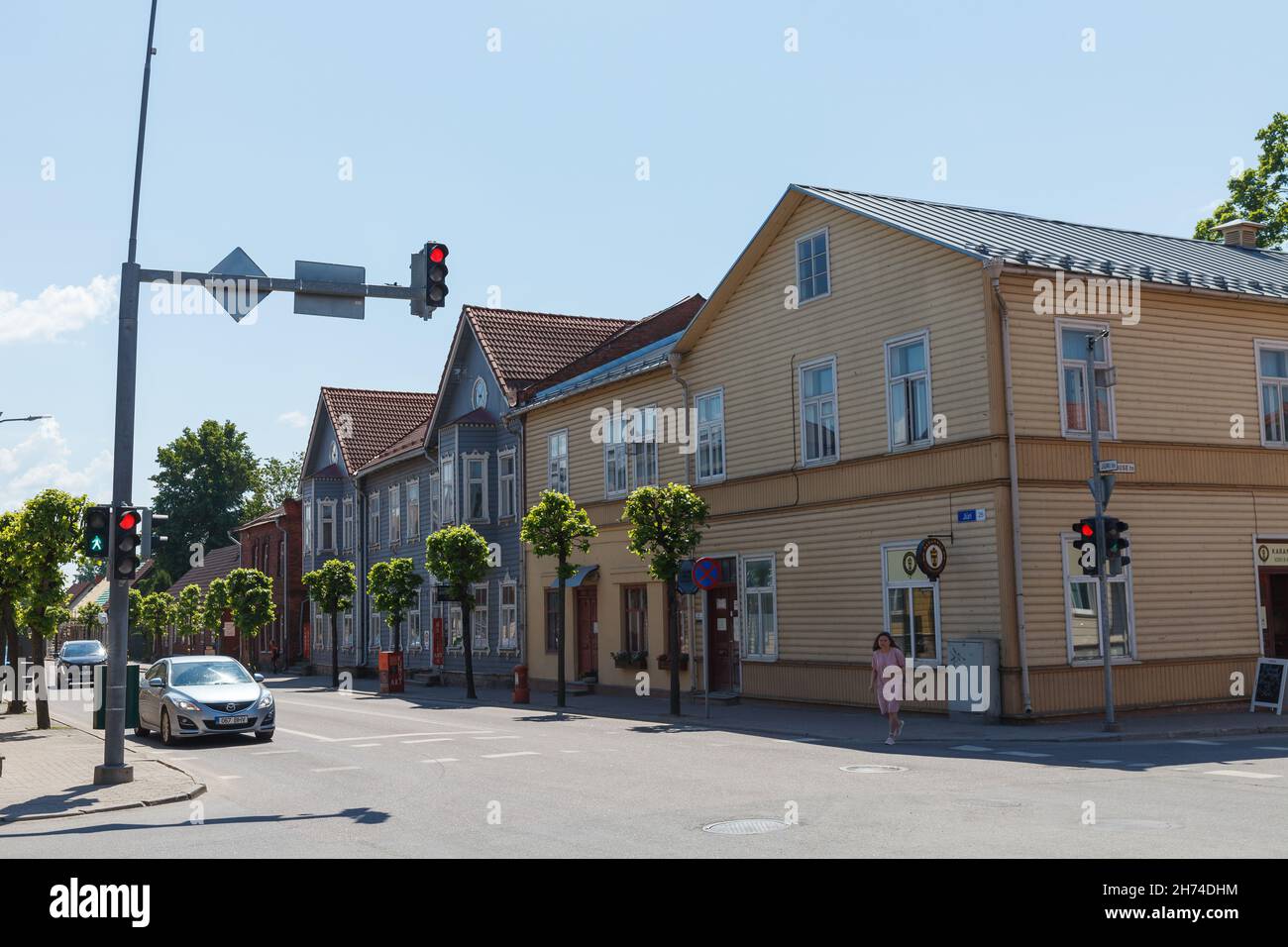 Võru, Estonie - 15 juin 2021 : vue sur la rue Banque D'Images