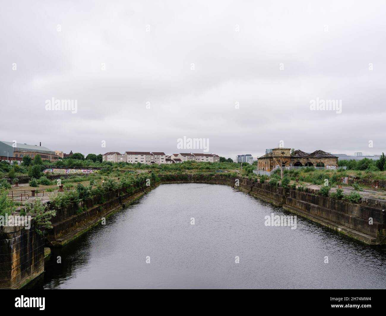 Une région d'intérêt historique, abandonnée et déshabituée, le site de Brownfield de Govan Graving Docks, en Écosse Banque D'Images