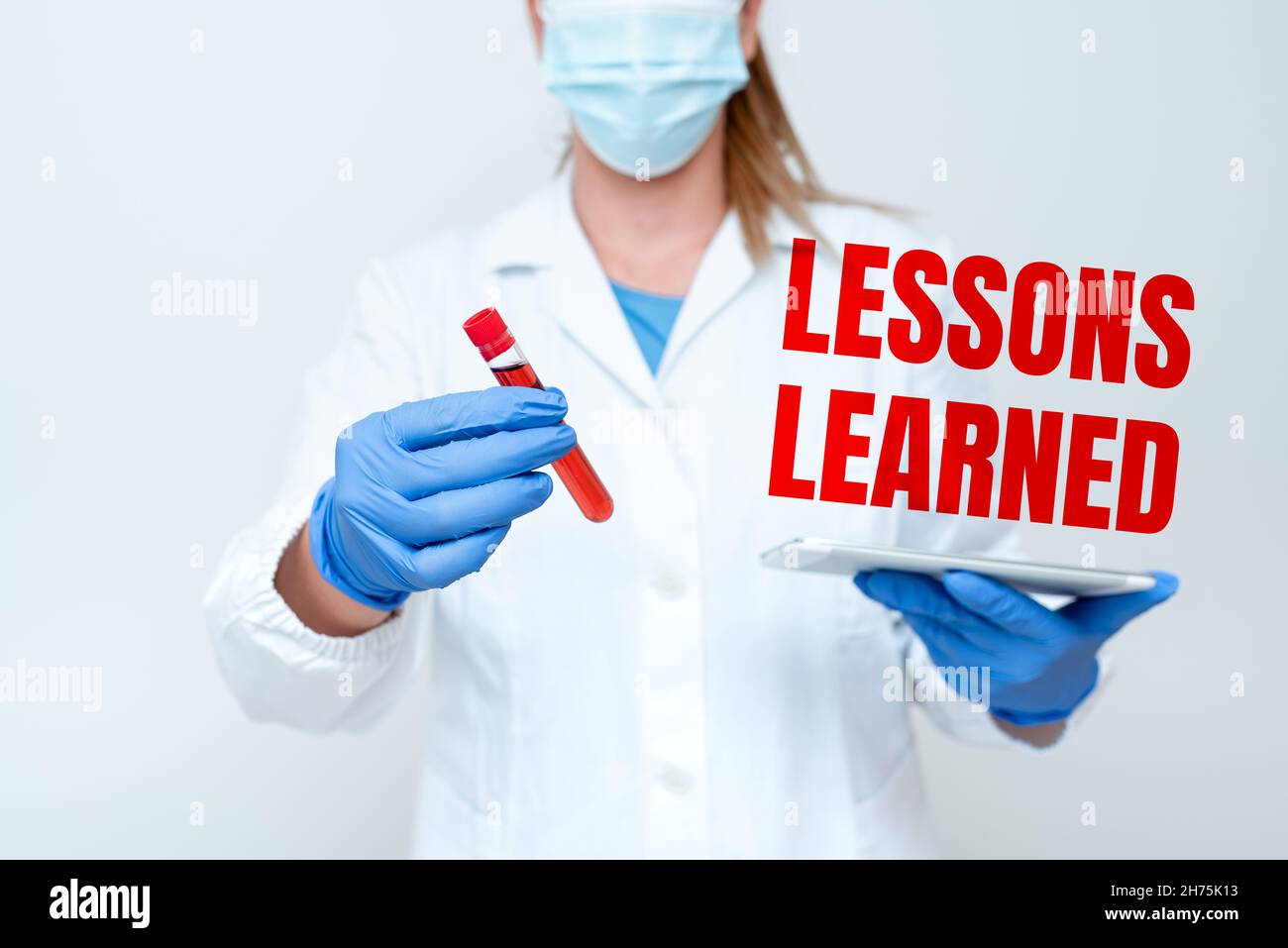 Légende conceptuelle leçons apprises.Approche commerciale expériences projet distillé qui devrait activement prendre l'étude de virus toxique analyse virale Banque D'Images