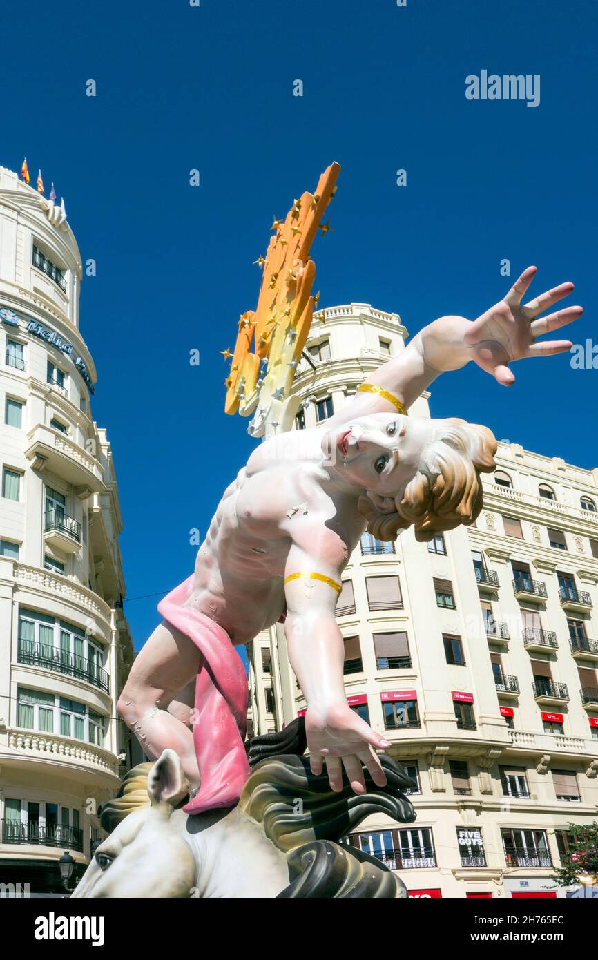 Modèles de maché de papier géant (minots) lors de la fête des Fallas de València dans la ville espagnole de Valence Espagne en septembre 2021 Banque D'Images