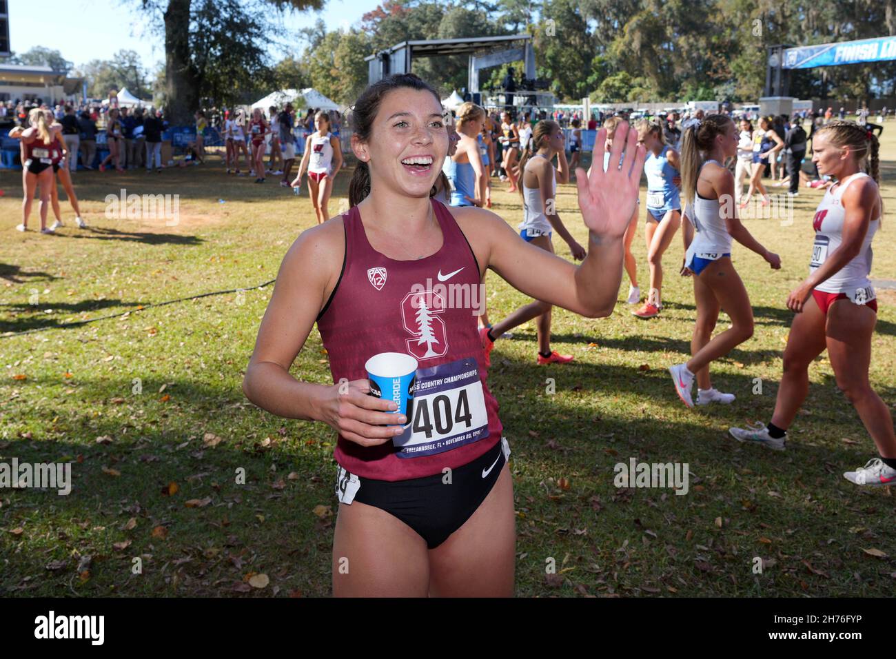 Christina Aragon de Stanford réagit après la course féminine lors des championnats de cross-country de la NCAA au parc régional d'Apalachee, le samedi 20 novembre, Banque D'Images