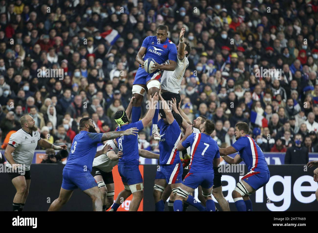 Cameron Woki de France pendant la série automne Nations 2021, match de rugby à XV entre la France et la Nouvelle-Zélande (tous les Noirs) le 20 novembre 2021 au Stade de France à Saint-Denis près de Paris, France - photo: Jean Catuffe/DPPI/LiveMedia Banque D'Images