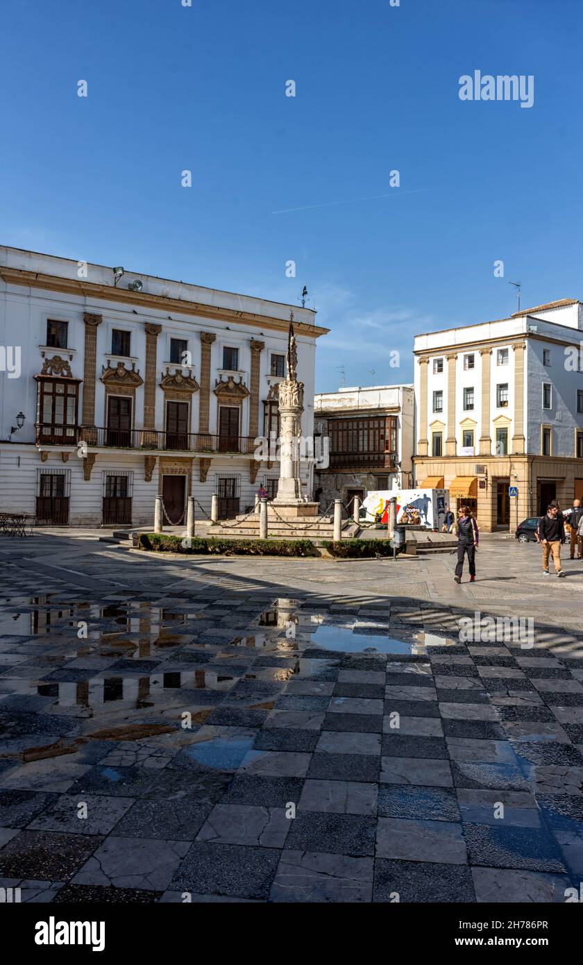 Plaza de la Asunción y monumento a la Asunción de la Virgen en Jerez de la Frontera, Cadix Banque D'Images