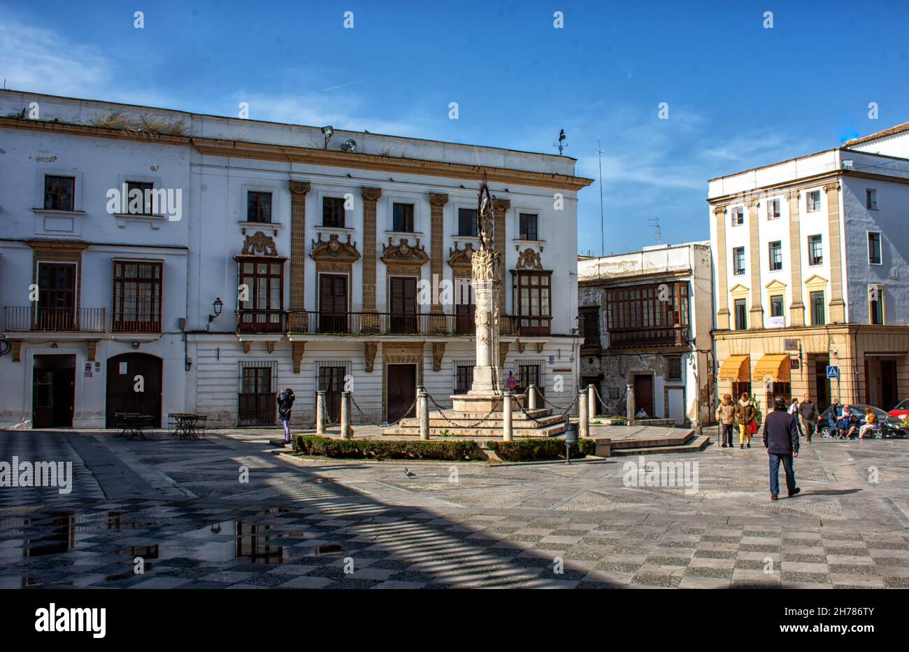 Plaza de la Asunción y monumento a la Asunción de la Virgen en Jerez de la Frontera, Cadix Banque D'Images