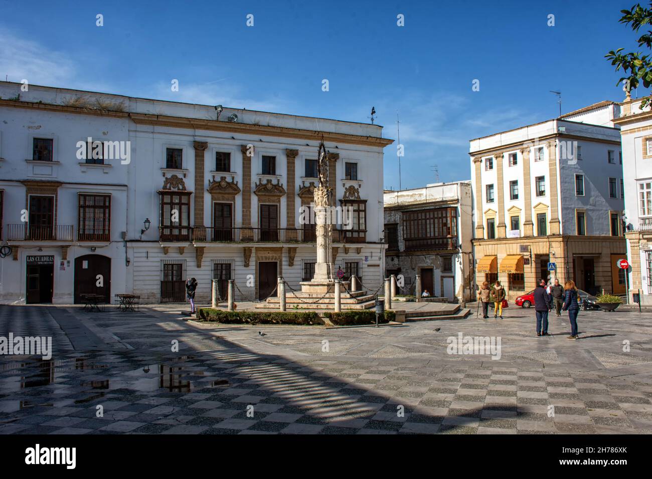 Plaza de la Asunción y monumento a la Asunción de la Virgen en Jerez de la Frontera, Cadix Banque D'Images