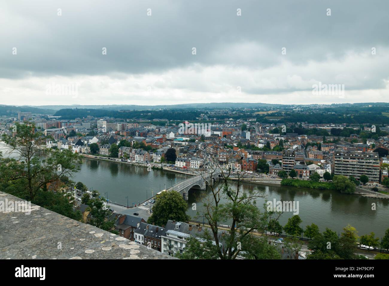 Vue panoramique de la ville de Namur, Wallonie, Belgique en été Banque D'Images