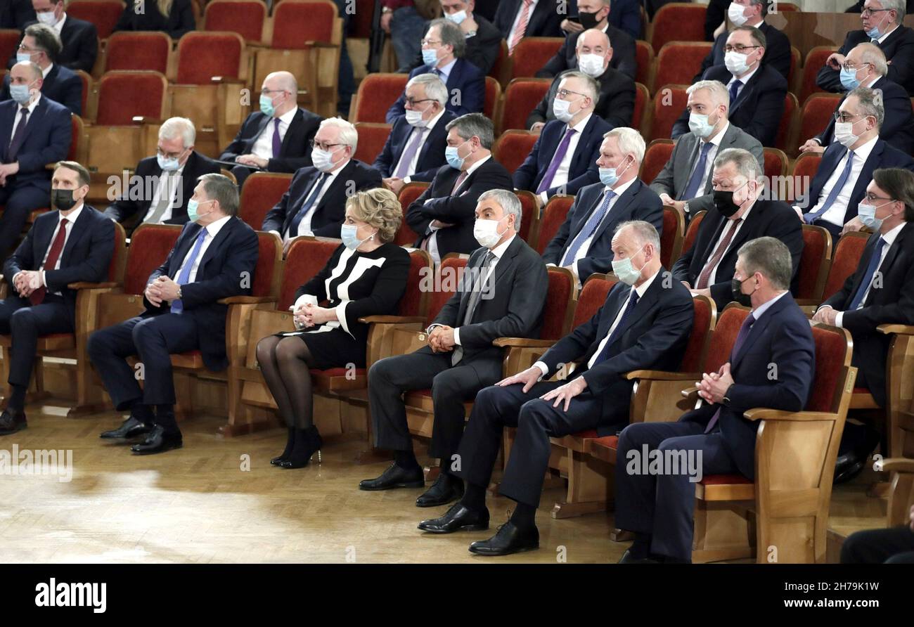 Moscou, Russie.18 novembre 2021.Les ministres du gouvernement russe écoutent alors que le président Vladimir Poutine s'adresse à une réunion élargie du Conseil du ministère russe des Affaires étrangères, le 18 novembre 2021, à Moscou, en Russie.Credit: Mikhail Metzel/Kremlin Pool/Alamy Live News Banque D'Images