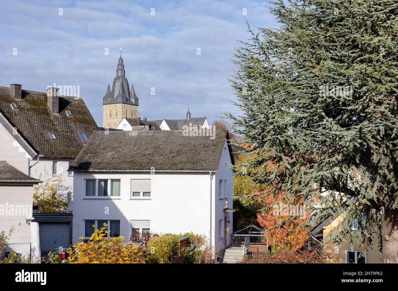 Vue sur la ville de Brilon, vieille ville médiévale dans le Sauerland allemand Banque D'Images
