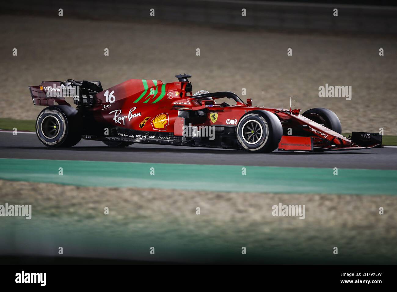 16 LECLERC Charles (mco), Scuderia Ferrari SF21, action pendant le Grand Prix Ooredoo Qatar de Formule 1 2021, 20e tour du Championnat du monde de Formule 1 de la FIA 2021 du 19 au 21 novembre 2021 sur le circuit international de Losail, à Lusail, Qatar - photo: Xavi Bonilla/DPPI/LiveMedia Banque D'Images