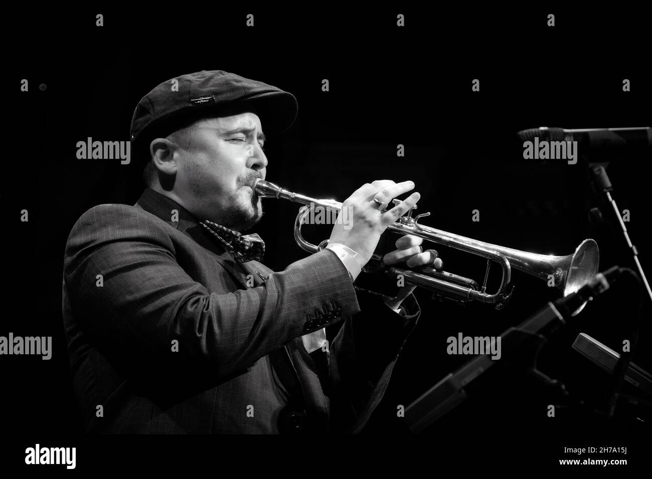 Andy Davies joue de la trompette avec Tony Kofi quintet, Scarborough Jazz Festival 2021, Royaume-Uni Banque D'Images