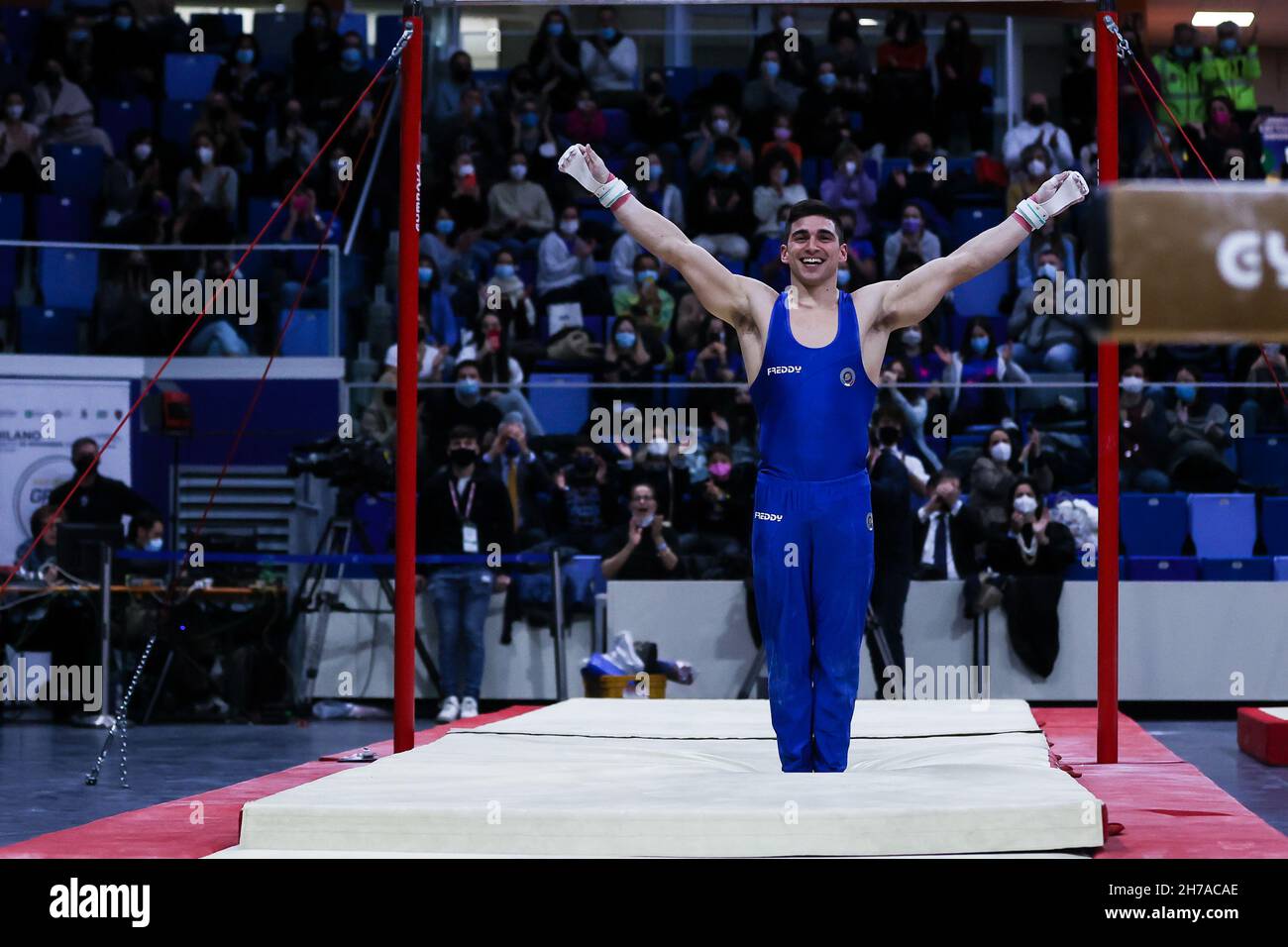 Carlo Macchini de l'équipe GAM Italie lors du Grand Prix de gymnastique 2021 à Allianz Cloud Arena, Milan, Italie, le 20 novembre 2021 Banque D'Images