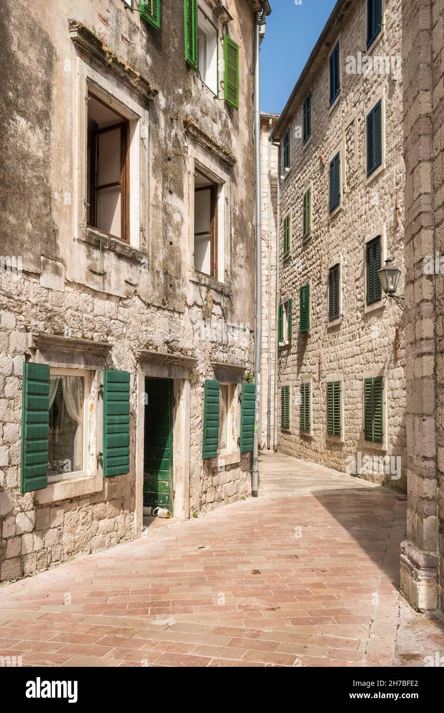 Rue de la vieille ville de Kotor au Monténégro. Banque D'Images