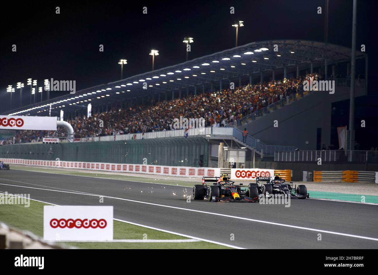 11 PEREZ Sergio (mex), Red Bull Racing Honda RB16B, action pendant le Grand Prix Ooredoo Qatar de Formule 1 2021, 20e tour du Championnat du monde de Formule 1 de la FIA 2021 du 19 au 21 novembre 2021 sur le circuit international de Losail, à Lusail, Qatar - photo: DPPI/DPPI/LiveMedia Banque D'Images