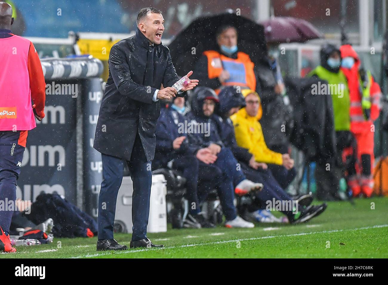 Stade Luigi Ferraris, Genova, Italie, 21 novembre 2021,Andriy Shevchenko (Gênes)
 entraîneur-chef pendant Genoa CFC vs AS Roma - football italien se Banque D'Images