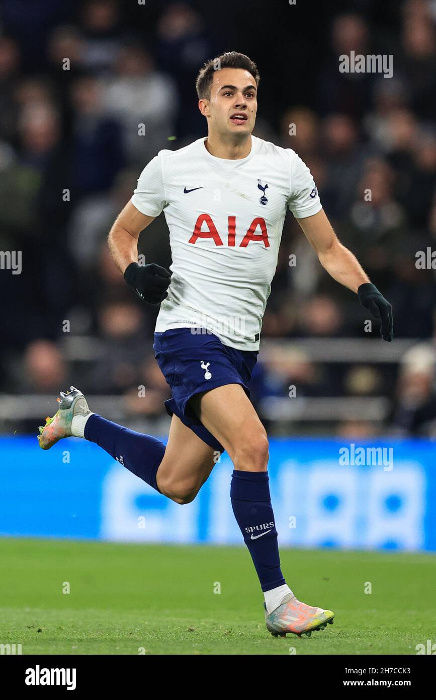 Sergio Reguilon #3 de Tottenham Hotspur pendant le match Banque D'Images