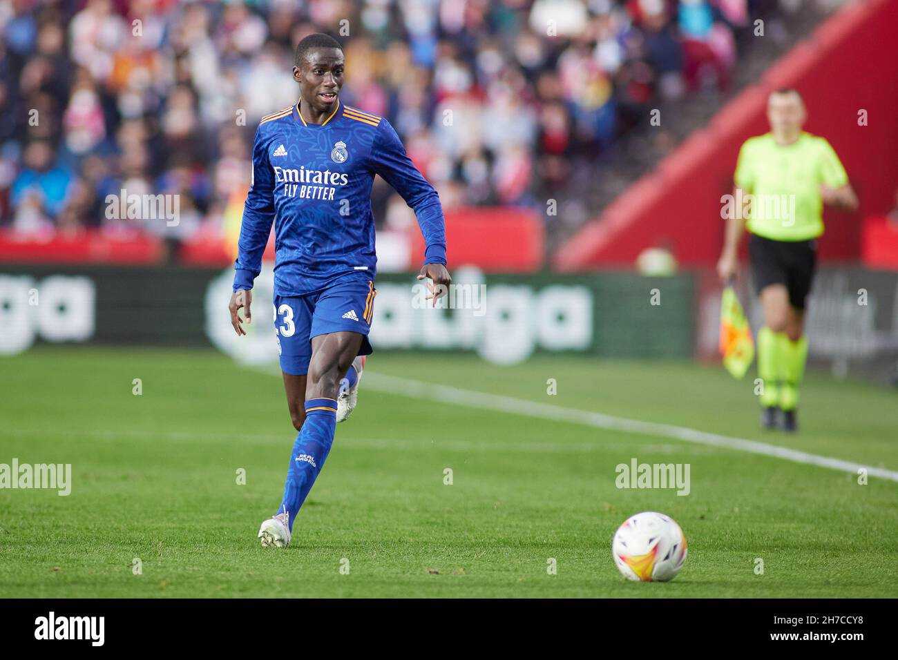 Ferland Mendy du Real Madrid pendant le championnat d'Espagne la Liga football match entre Grenade CF et Real Madrid le 21 novembre 2021 au stade Nuevo Los Carmenes à Séville, Espagne - photo: Joaquin Corchero/DPPI/LiveMedia Banque D'Images