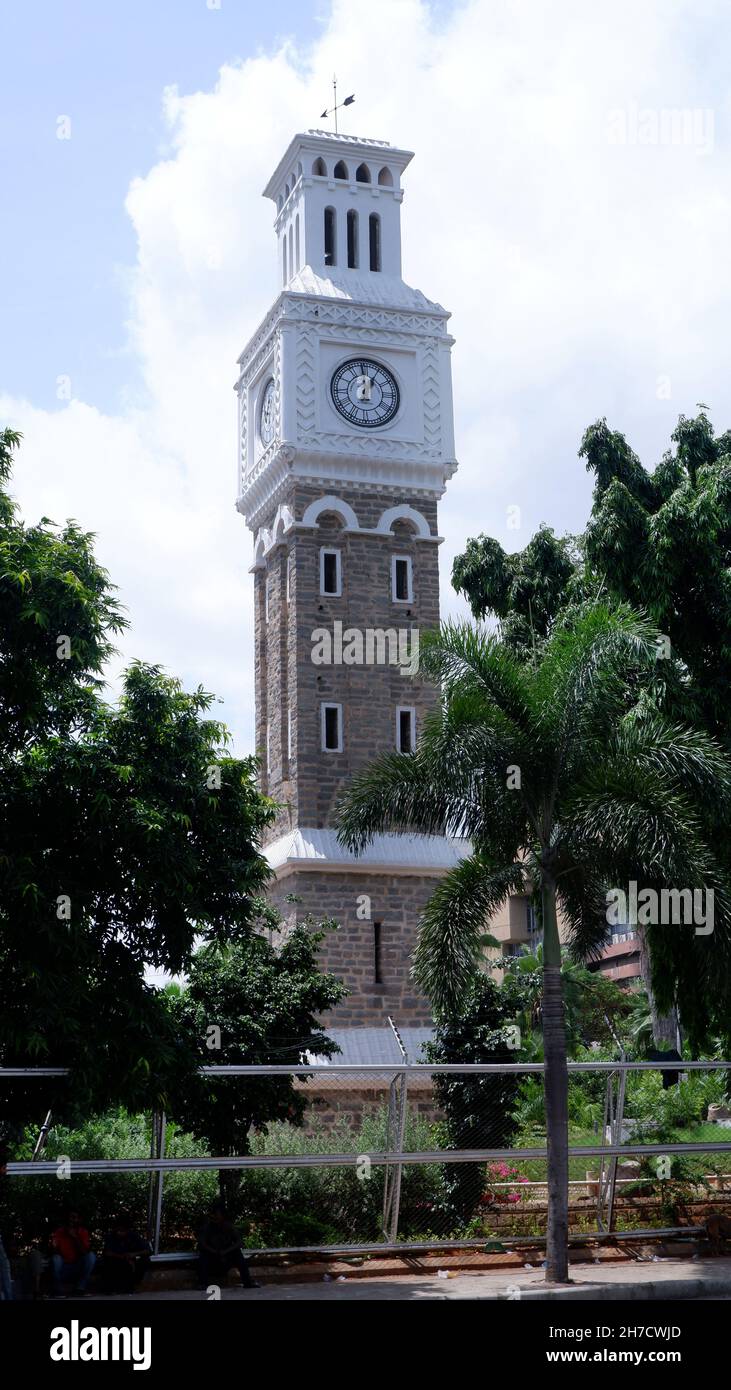 Tour de l'horloge de Secunderabad, Secunderabad, Telangana.Construite en 1860 sur 10 acres de terrain, la structure a été inaugurée le 1er février 1897 Banque D'Images