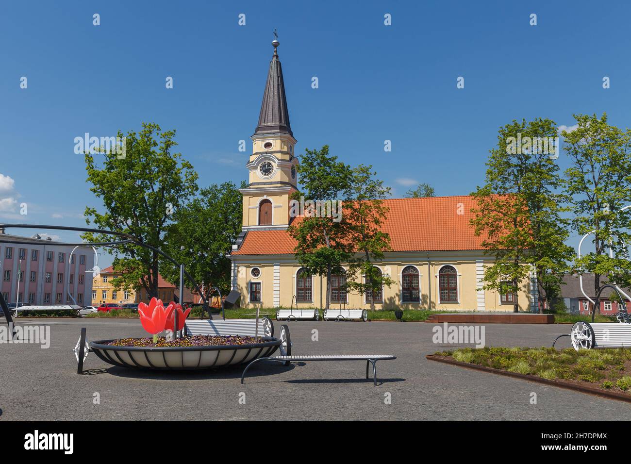 Voru, Estonie - juin 15, 2021: Place principale de Voru en Estonie, Europe.Espace loisirs. Banque D'Images