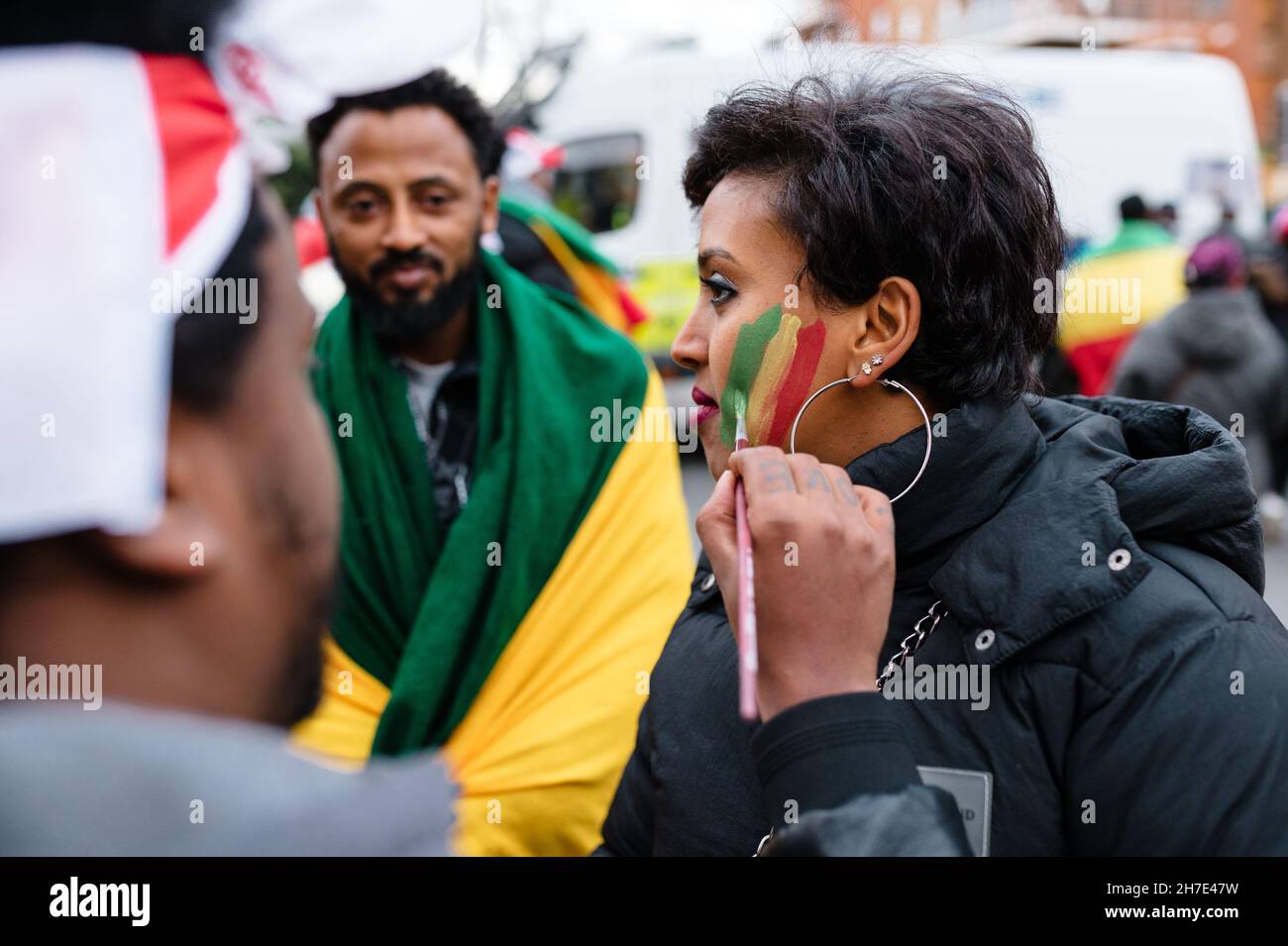 Londres, Royaume-Uni.21 novembre 2021.Les Éthiopiens marchent à l'ambassade des États-Unis pour protester contre la politique étrangère des États-Unis, de l'UE et du Royaume-Uni à propos de l'Éthiopie et de la menace d'une pointe militaire Banque D'Images
