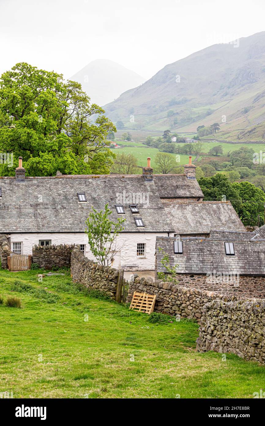 Une ferme typique de la région des lacs anglais à Martindale, Cumbria, Royaume-Uni Banque D'Images