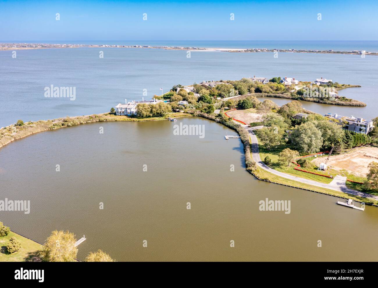 Image aérienne du chemin Cobb Isle et de la région de Burnett creek à Water Mill, NY Banque D'Images