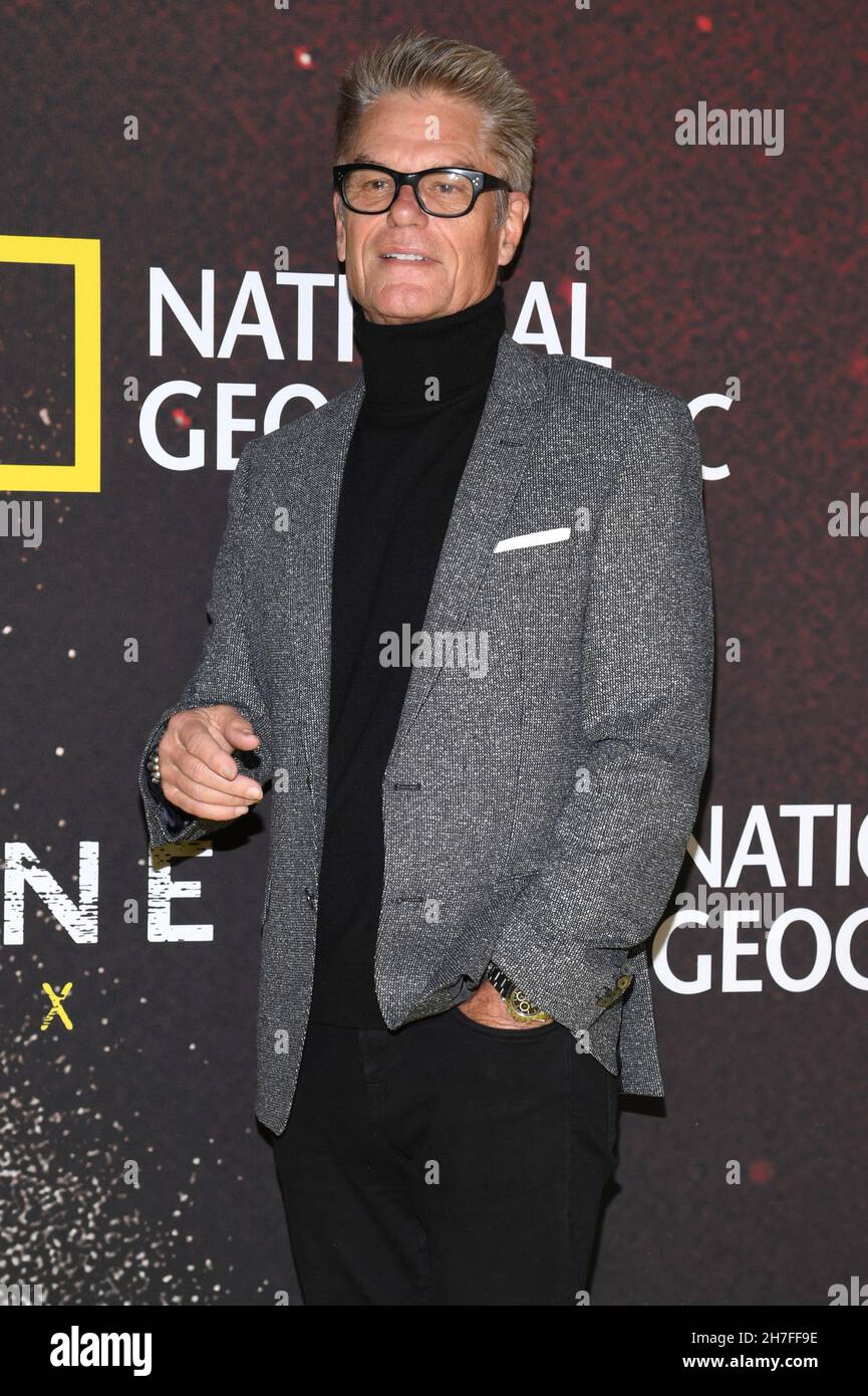 New York, États-Unis.22 novembre 2021.Harry Hamlin participe à la première projection du film « The Hot zone: Anthrax » de National Geographic à Jazz au Lincoln Center de New York, NY, le 22 novembre 2021.(Photo par Anthony Behar/Sipa USA) crédit: SIPA USA/Alay Live News Banque D'Images