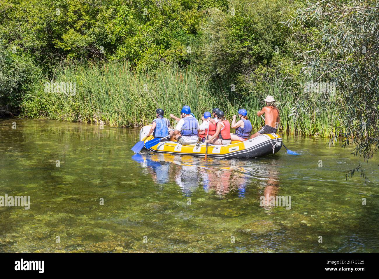 Rafting sur la rivière Cetina Banque D'Images