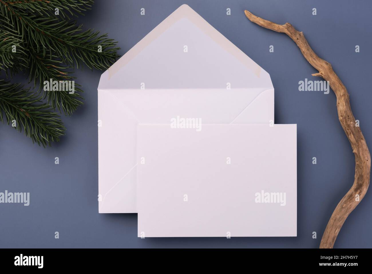Maquette de carte de vœux de Noël de style minimaliste Banque D'Images