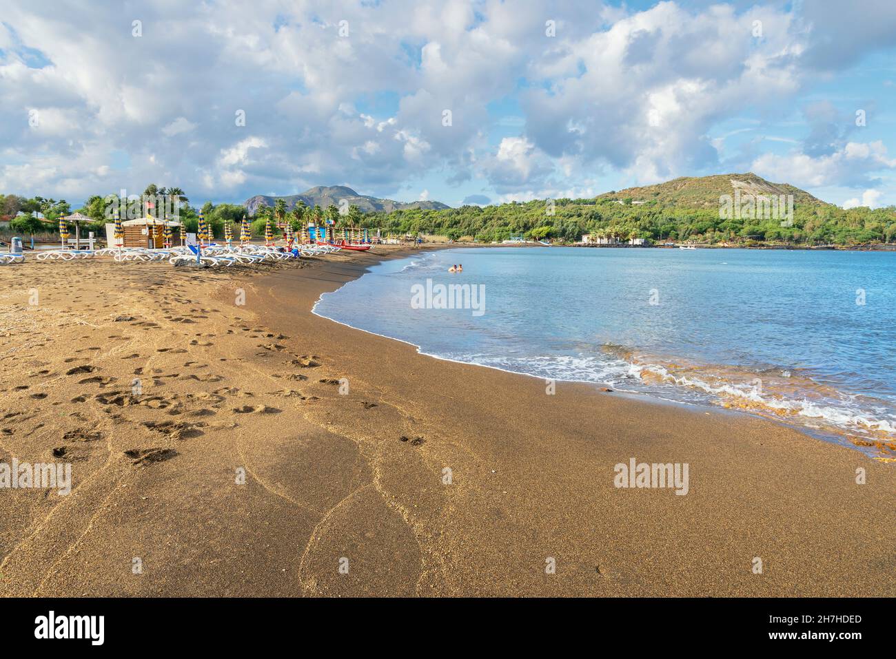 Plage de sable noir, Île Vulcano, Iles Eoliennes, Sicile, Italie, Banque D'Images