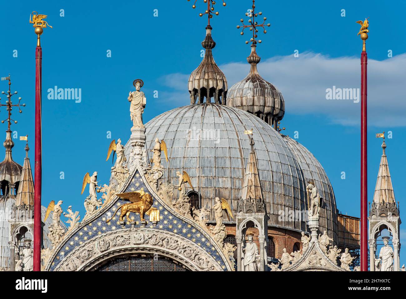 Dômes de la basilique Saint-Marc, Piazza San Marco, Venise, Italie Banque D'Images