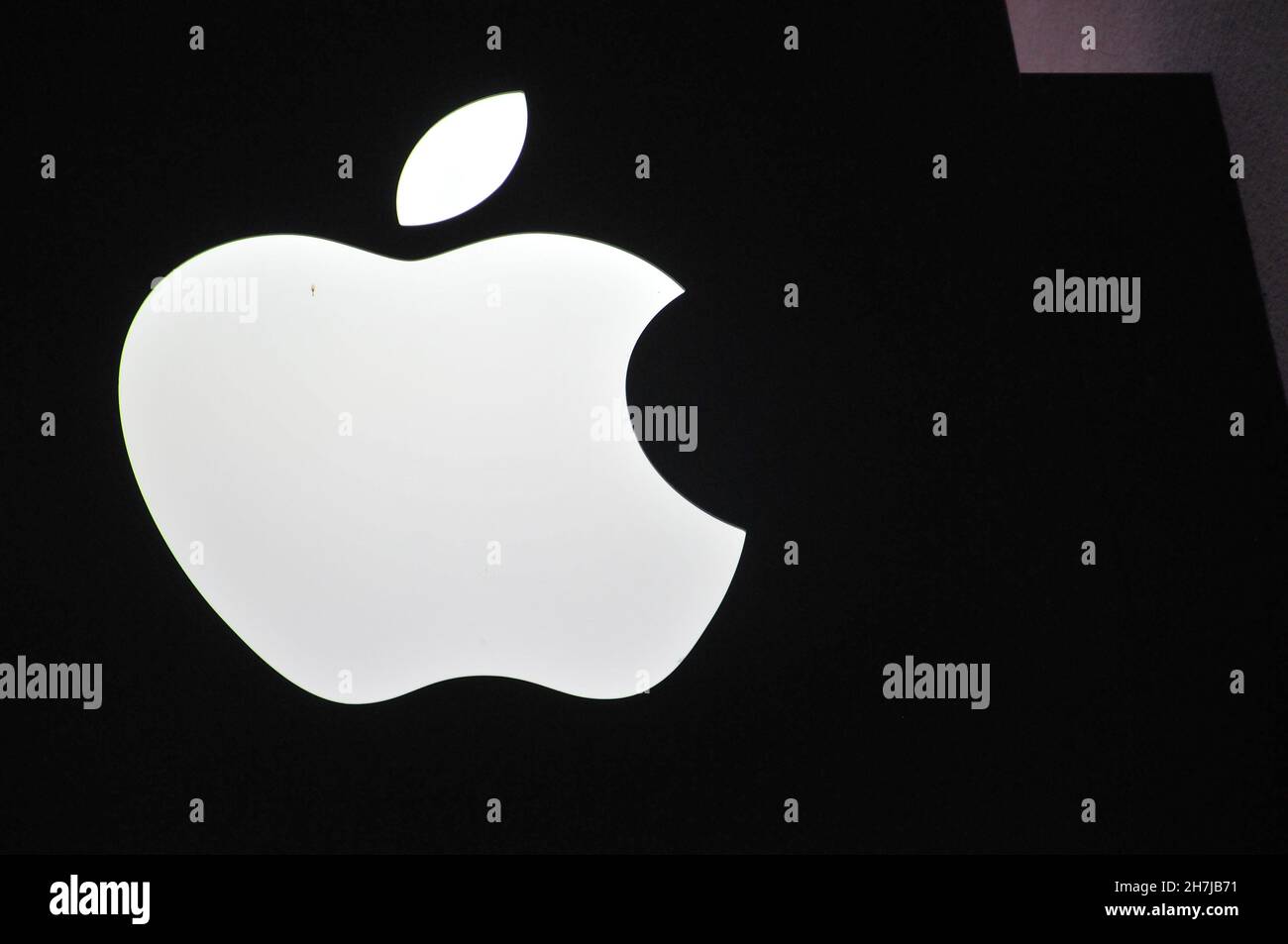 Copenhague/Danemark./23 novembre 2021/Apple sego et Apple Store vendeur dans la capitale danoise Copenhague Danemark.(Photo..Francis Joseph Dean/Dean Pictures) Banque D'Images