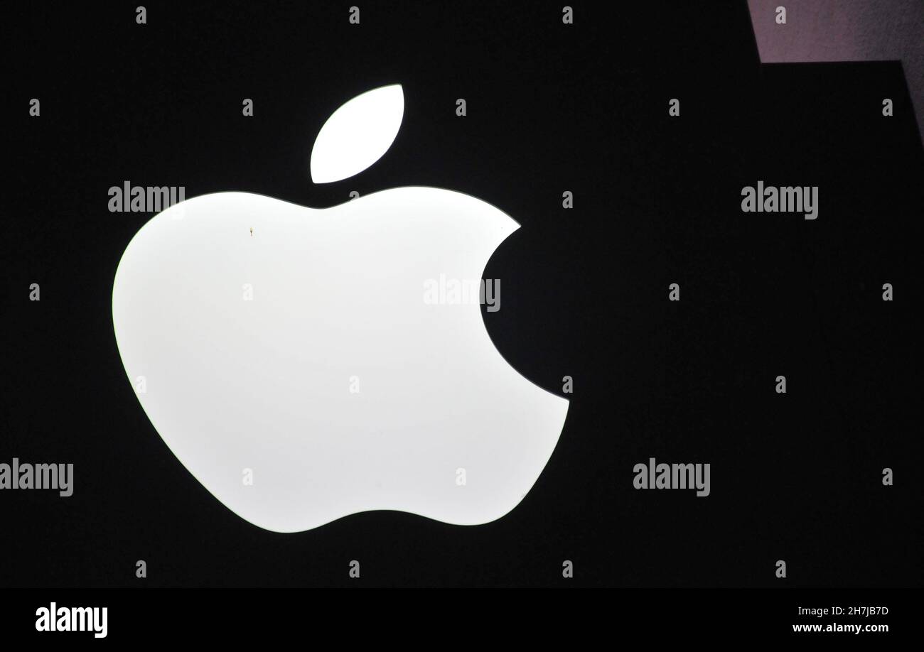 Copenhague/Danemark./23 novembre 2021/Apple sego et Apple Store vendeur dans la capitale danoise Copenhague Danemark.(Photo..Francis Joseph Dean/Dean Pictures) Banque D'Images