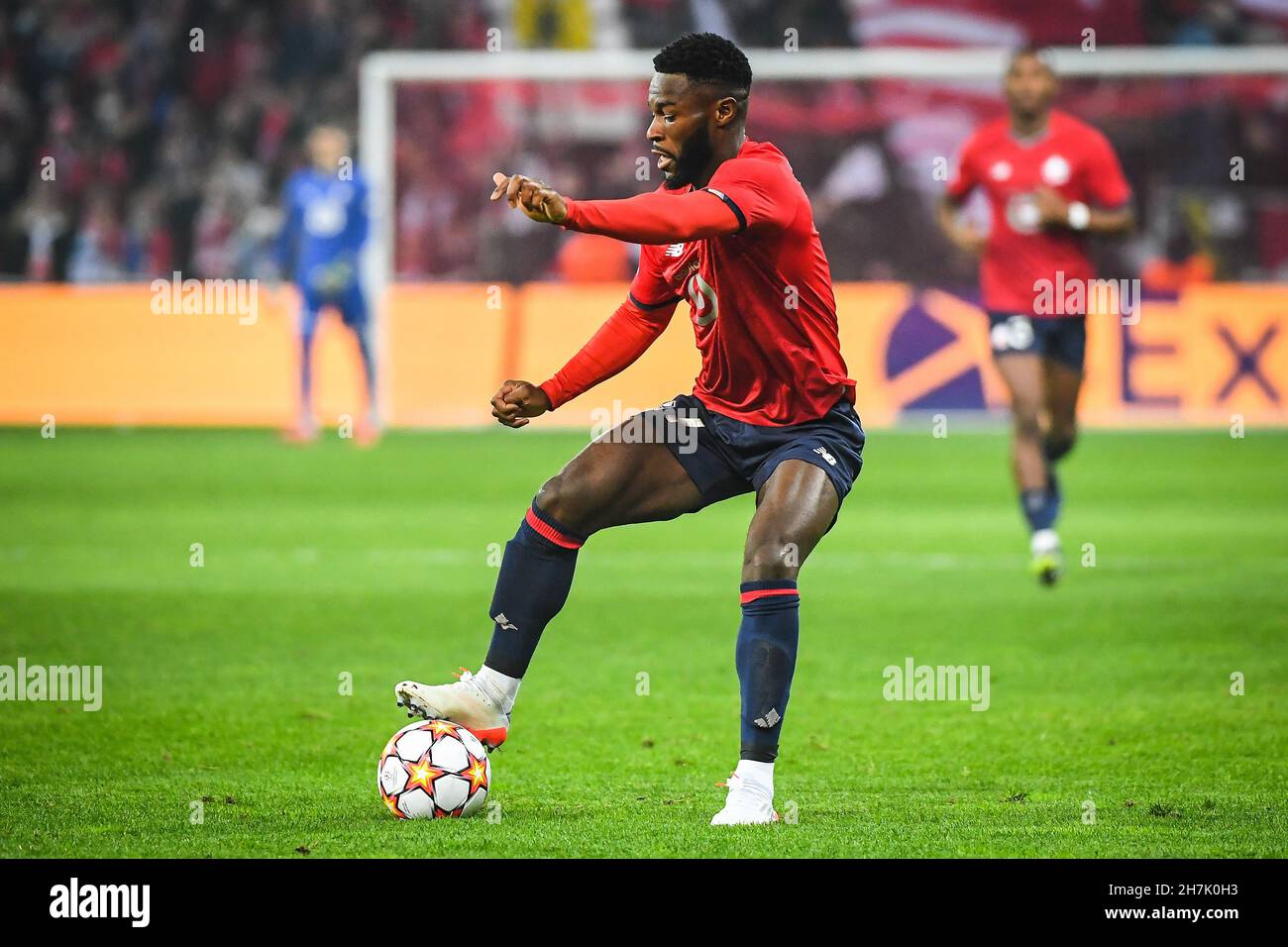 Lille, France, 23 novembre 2021, Jonathan BAMBA de Lille lors de la Ligue des champions de l'UEFA, match de football du Groupe G entre Lille LOSC et le FC Salzburg le 23 novembre 2021 au stade Pierre Mauroy à Villeneuve-d'Ascq près de Lille, France - photo: Matthieu Mirville/DPPI/LiveMedia crédit: Independent photo Agency/Alay Live News Banque D'Images Lille, France, 23 novembre 2021, Jonathan BAMBA de Lille lors de la Ligue des champions de l'UEFA, match de football du Groupe G entre Lille LOSC et le FC Salzburg le 23 novembre 2021 au stade Pierre Mauroy à Villeneuve-d'Ascq près de Lille, France - photo: Matthieu Mirville/DPPI/LiveMedia crédit: Independent photo Agency/Alay Live News Banque D'Images