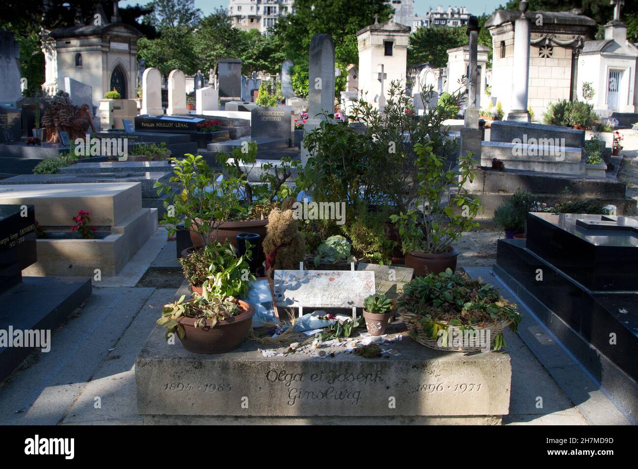 Tombe de gainsbourg Banque de photographies et d’images à haute
