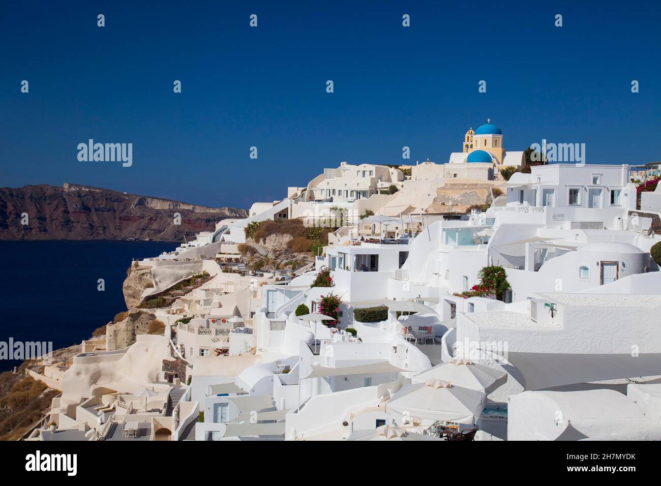 Vue sur Imerovigli, avec vue sur la mer égée, Santorin, Cyclades, Grèce Banque D'Images