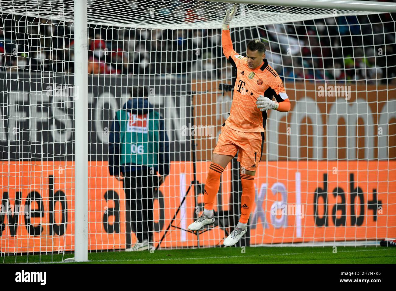 Gardien de but Manuel Neuer, FC Bayern Munich, FCB, WWK Arena, Augsbourg,Bavière, Allemagne Banque D'Images