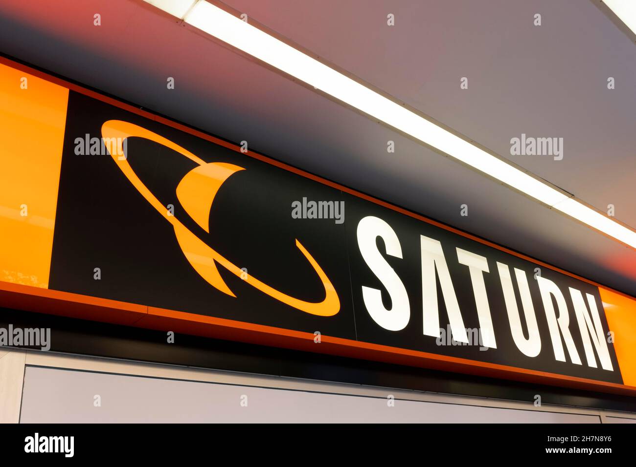 Signe et logo SATURNE, Elektromarkt, Dortmund, Rhénanie-du-Nord-Westphalie, Allemagne Banque D'Images