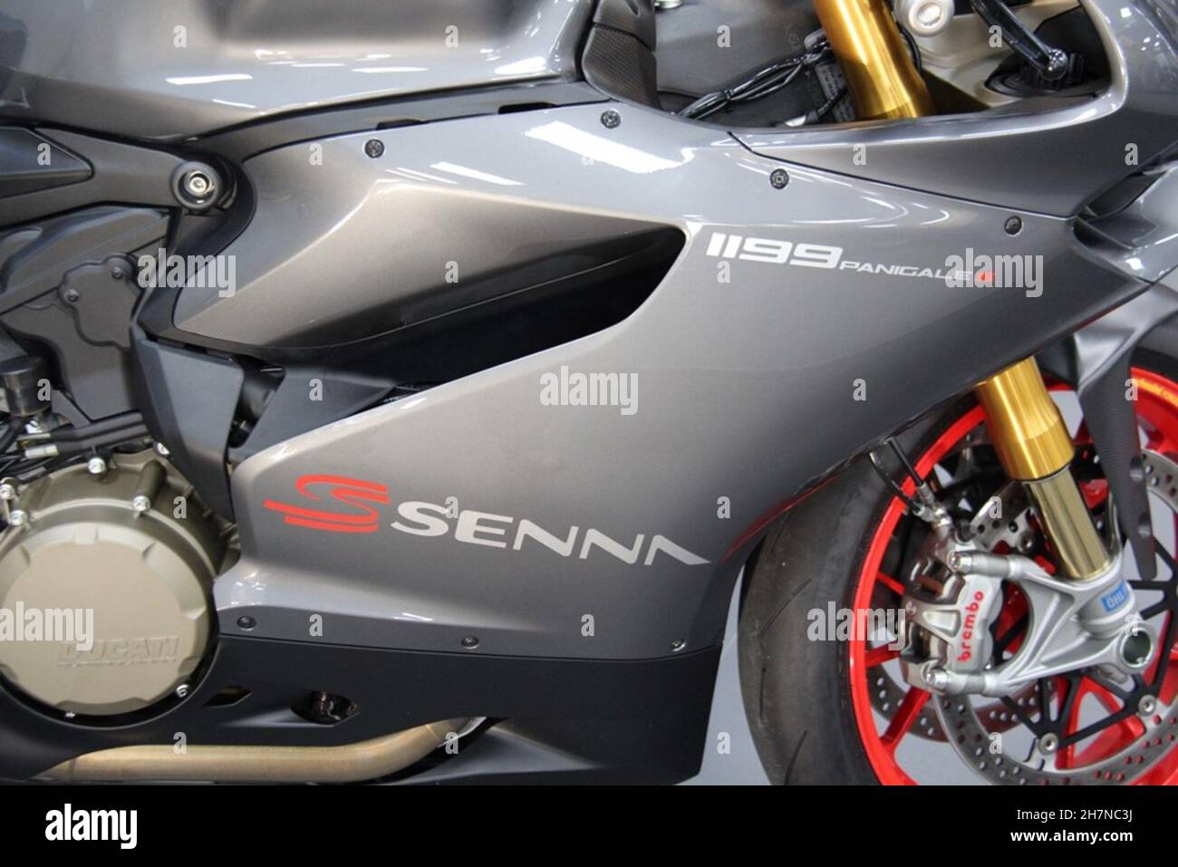 Ducati Panigale 1199 S Senna: Vue de côté .Édition spéciale, en l'honneur du pilote de Formule 1 Ayrton Senna, exclusive au marché brésilien. Banque D'Images