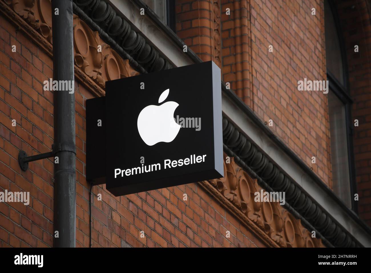 Copenhague/Danemark./24 novembre 2021 /Humac Premium Reselleer Apple product shops et shoppers en ligne pour visiter le nouveau magasin Humac dans la capitale danoise Copenhague Danemark.(Photo..Francis Joseph Dean/Dean Pictures) Banque D'Images