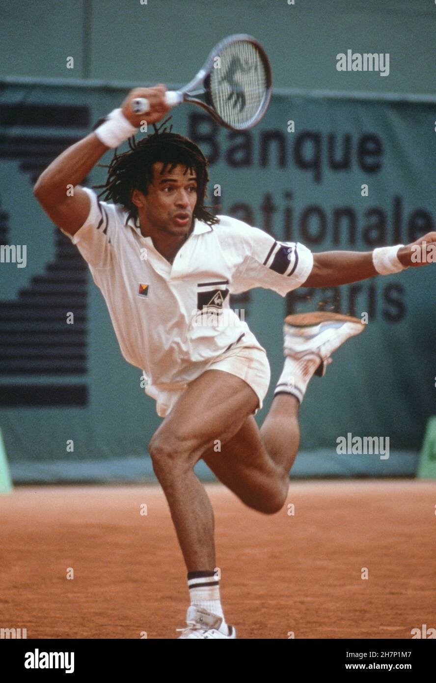 Yannick Noah, joueur de tennis français, participant au tournoi de 64 de  l'Open de France.Paris, stade Roland-Garros, mai 1989 Photo Stock - Alamy
